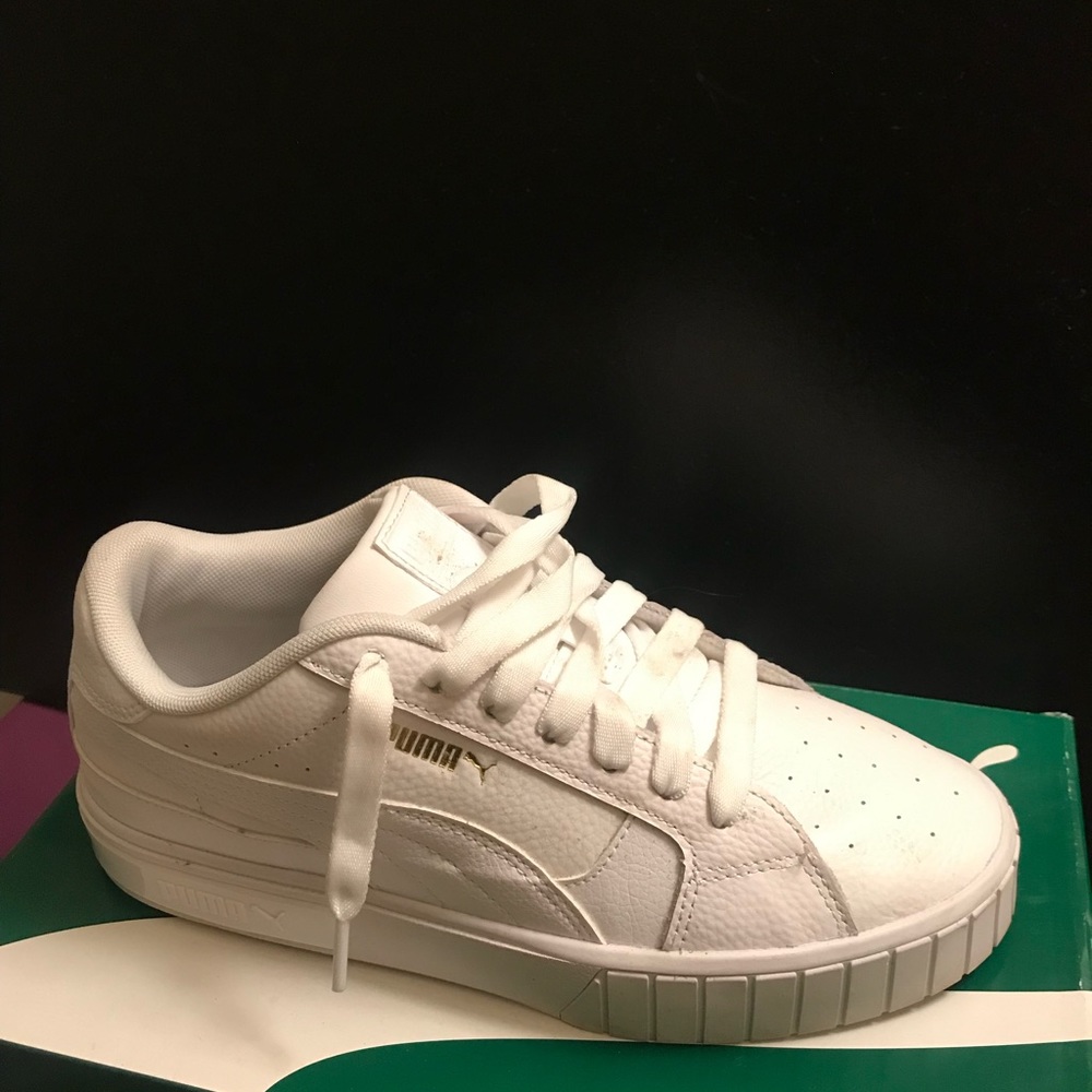 White puma shoes